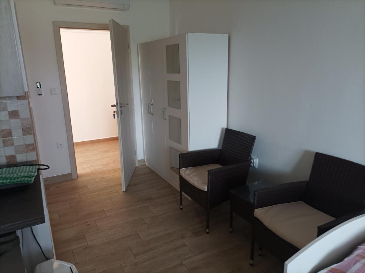 Ubytovani U Leose Zaječí Exterior foto