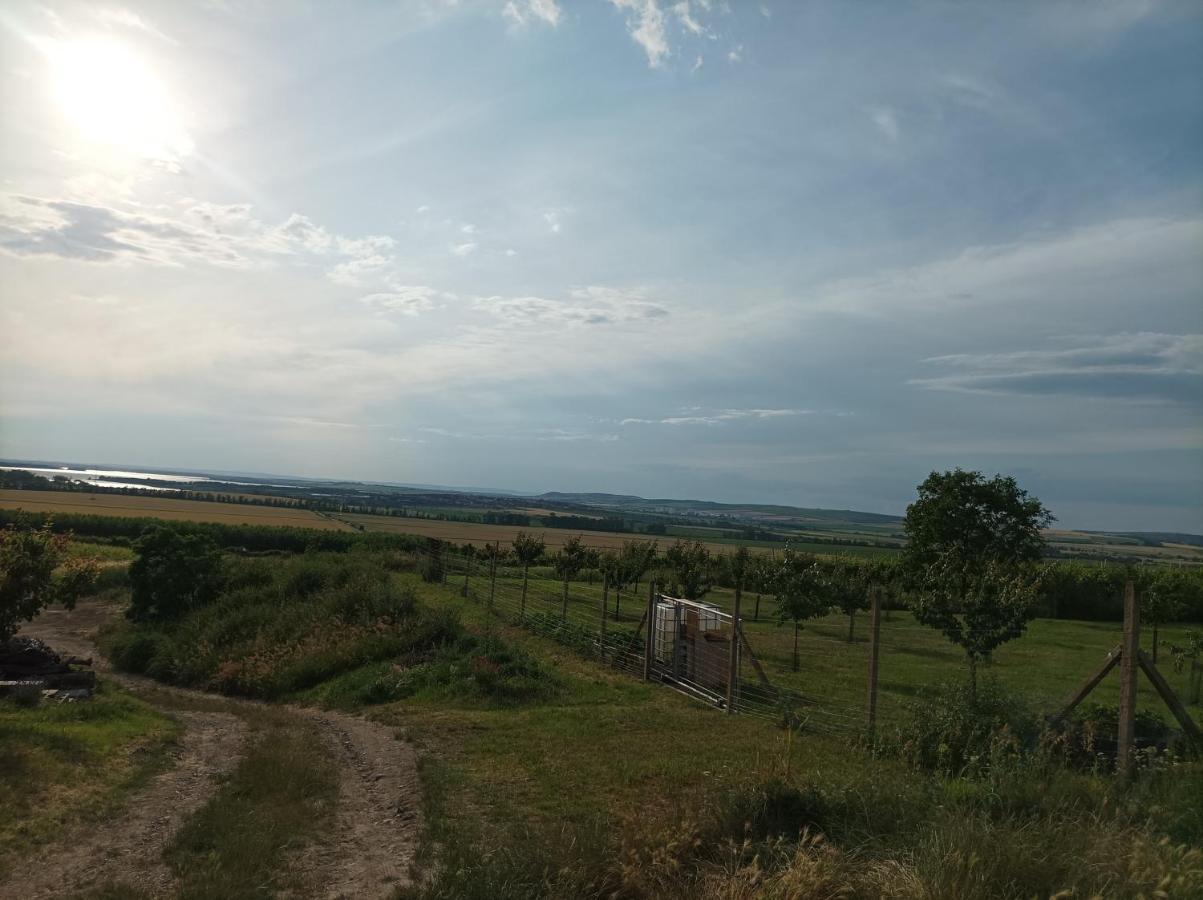 Ubytovani U Leose Zaječí Exterior foto